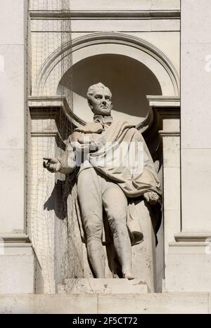 London, England, UK. Statue: William Grenville, 1st Baron Grenville (1759 - 1834), British Prime Minister (1806  - 1807) on the facade of the Foreign Stock Photo