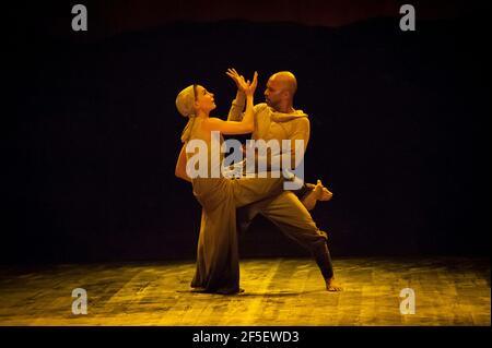 Akram Khan and Tamara Rojo rehearse  Dust as part of Lest We Forget at the Barbican - London Stock Photo