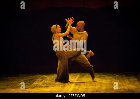 Akram Khan and Tamara Rojo rehearse  Dust as part of Lest We Forget at the Barbican - London Stock Photo