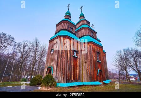 The St Paraskeva wooden church is a fine example of historic Dnipro Region (Dnieper Ukraine) architecture, Pyrohiv Skansen, Kyiv, Ukraine Stock Photo