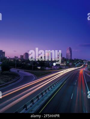 2003 HISTORICAL INTERSTATE 40 BUSINESS LOOP DOWNTOWN SKYLINE WINSTON SALEM NORTH CAROLINA USA Stock Photo