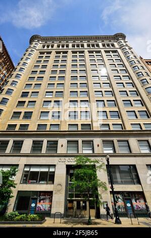 Chicago, Illinois, USA. The Old Colony Building on South Dearborn Street in the Chicago Loop. The downtown 17-story structure was completed in 1894. Stock Photo