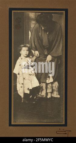 Vintage Japanese Image of a mother and child Stock Photo - Alamy
