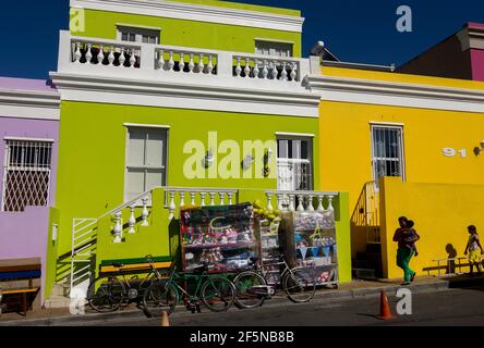 Brightly coloured houses on a sunny August (winter) day in the Bo Kaap neighbourhood of Cape Town, South Africa. Stock Photo