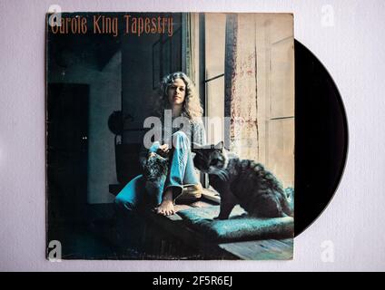 LP cover and vinyl of the Tapestry album by Carole King which was released in 1971 Stock Photo Alamy