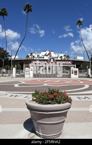 PASADENA, CALIFORNIA - 26 MAR 2021: Main Entrance to the Rose Bowl football stadium with planter in the foreground. Stock Photo