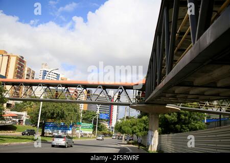 salvador, bahia, brazil - february 5, 2021: pedestrian walkway is seen on avenue ACM in the city of Salvador. *** Local Caption *** Stock Photo