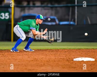 Deland, FL, USA. 27th Mar, 2021. Sunset at Melching Field during NCAA  baseball game between the Florida Gulf Coast Eagles and the Stetson Hatters  at Melching Field in Deland, FL Romeo T