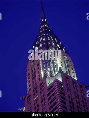 2004 HISTORICAL CHRYSLER BUILDING (©WLLIAM VAN ALEN 1930) MIDTOWN MANHATTAN NEW YORK CITY USA Stock Photo