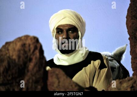 LAURENCE OLIVIER as The Mahdi in KHARTOUM 1966 director BASIL DEARDEN writer Robert Ardrey Julian Blaustein Productions Ltd. / United Artists Stock Photo