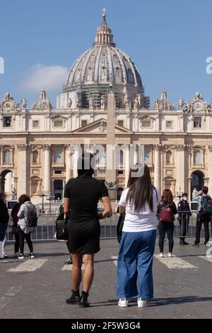 Rome, Italy. 28th Mar, 2021. Palm Sunday near St. Peter's Square in ...
