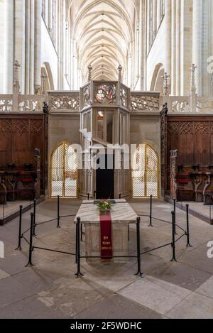 Sarcophagus of Emperor Otto I, in Magdeburg Cathedral, Saxony-Anhalt, Germany Stock Photo