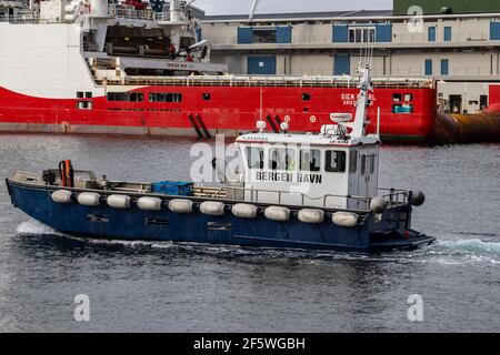 MB 'Sydnes', Bergen port authority's maintenance boat,  Outbound from  the inner port of Bergen, Norway Stock Photo