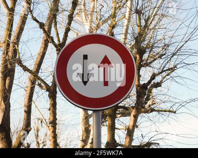 Warning signs, two way traffic traffic sign Stock Photo