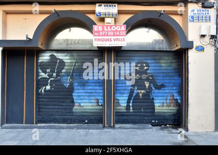 Calafell, Tarragona, Spain. 10th Apr, 2020. View of a closed Blue Pub in Calafell, Spain.After a year of pandemic, businesses such as restaurants, nightclubs, hotels and those related to tourism have had to close their doors due to the restrictions imposed by the government and the Ministry of Health, which have sometimes led to the ruin and closure of the business. Thousands of stores and shops close their doors and are rented or sold. Credit: Ramon Costa/SOPA Images/ZUMA Wire/Alamy Live News Stock Photo