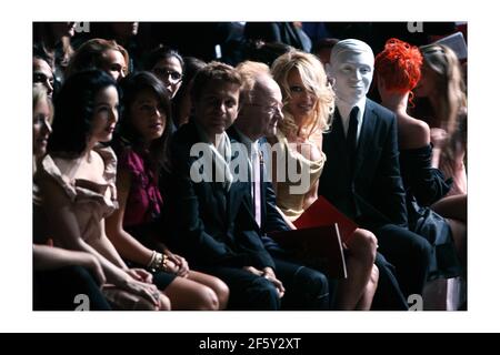London fashion week vivian westwood show. Pamela Anderson photograph by David Sandison The Independent Stock Photo