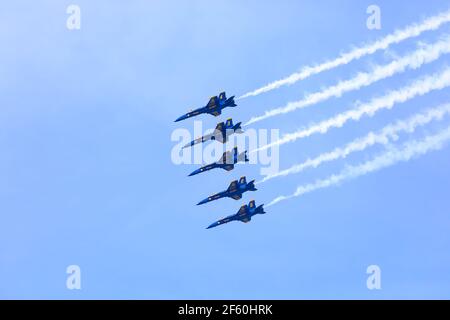McDonnell Douglas F/A-18 Hornets of the US Navy Flight Demonstration Squadron, The Blue Angels, perform over San Francisco during Fleet Week Nov 2019. Stock Photo