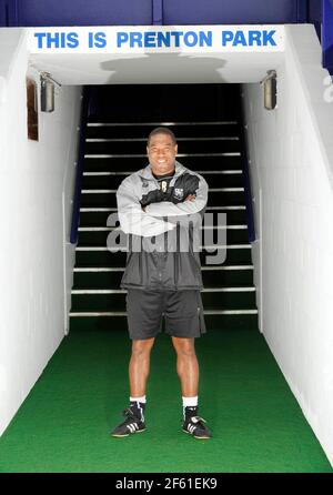 JOHN BARNES MANAGER OF TRANMERE ROVERS 13/8/09. PICTURE DAVID ASHDOWN Stock Photo