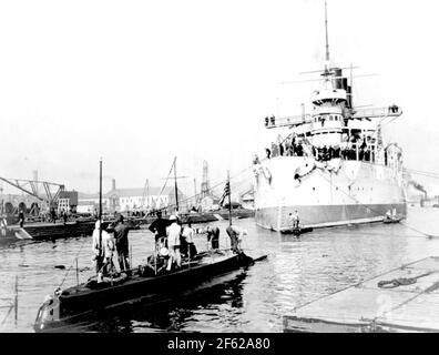 USS Holland, First USN Commissioned Submarine, 1901 Stock Photo