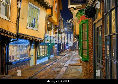 UK,North Yorkshire,York,The Shambles at night