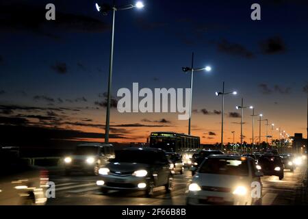 salvador, bahia / brazil - january 20, 2015: vehicles are seen passing through the Pituba neighborhood in the city of Salvador in a place with LED lig Stock Photo