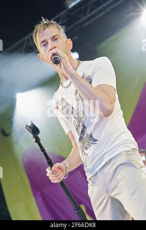Kajagoogoo singing live at The Midlands Festival in  2010 Stock Photo