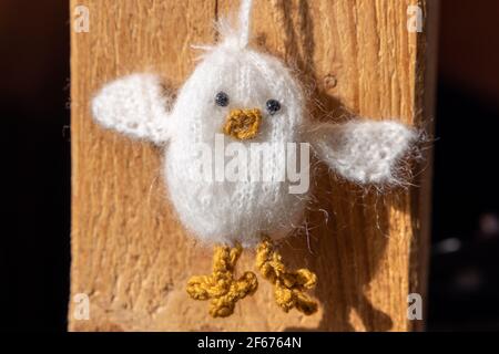 Leipzig, Saxony, Germany, 03-23-03 self-made Easter decorations - knitted chicken Stock Photo