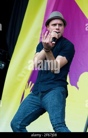 Olly Murs singing live at The Midlands Festival 2010 Stock Photo