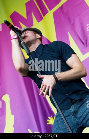 Olly Murs singing live at The Midlands Festival 2010 Stock Photo