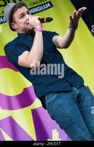 Olly Murs singing live at The Midlands Festival 2010 Stock Photo