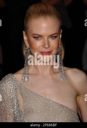 Actress Nicole Kidman arrives at The Costume Institute Spring 2003 Exhibition and Gala at the Metropolitan Museum of Art on Monday, April 28, 2003 in New York.  Photo by Jennifer Graylock-Graylock.com Stock Photo