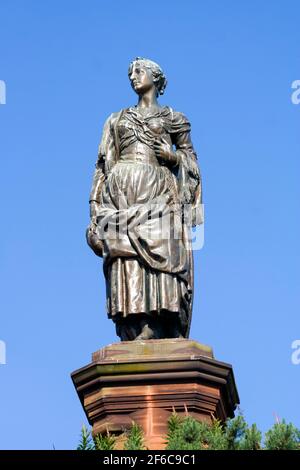 A statue of Highland Mary who was born in Dunoon in 1764 and immortalised by Robert Burns, Scotland National Poet. The statue is the work of D.W. Stev Stock Photo