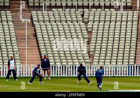 ENGLAND NETS AT EDGBASTON FOR THE 2ND TEST WITH SRI LANKER. 29/5/2002 ON THE PITH WITH BACKDROP OF THE NEW STAND PICTURE DAVID ASHDOWN.TEST CRICKET Stock Photo