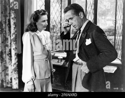 BARBARA STANWYCK and HUMPHREY BOGART in THE TWO MRS. CARROLLS 1947 director PETER GODFREY original play Martin Vale gowns for Barbara Stanwyck by Edith Head producer Mark Hellinger Warner Bros. Stock Photo