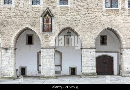 Tallinn, Estonia, 18th March, 2021: arches of old town hall in central sqare of Old Tallinn Stock Photo