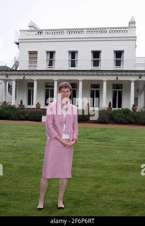 Heathfield St Mary's School Ascot.... Frances King Headmistress  pic David Sandison 12/10/2007 Stock Photo