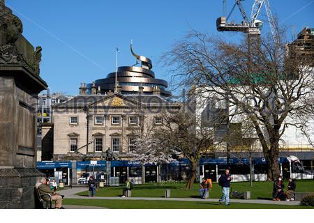 Saint Andrew Square Garden and a view of the W Hotel at the St. James Quarter development, Edinburgh, Scotland Stock Photo