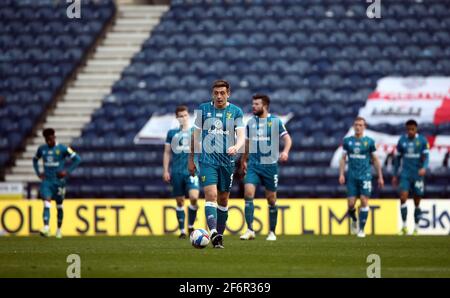 Norwich City's Jordan Hugill and his team-mates appear dejected after they concede an equalising goal during the Sky Bet Championship match at Deepdale Stadium, Preston. Picture date: Friday April 2, 2021. See PA story: SOCCER Preston. Photo credit should read: Tim Goode/PA Wire. RESTRICTIONS: EDITORIAL USE ONLY No use with unauthorised audio, video, data, fixture lists, club/league logos or 'live' services. Online in-match use limited to 120 images, no video emulation. No use in betting, games or single club/league/player publications. Stock Photo