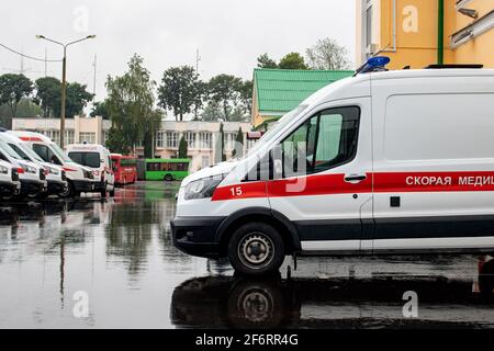 BELARUS, VITEBSK - SEPTEMBER 10, 2020: Ambulances in the parking lot at the clinic Stock Photo