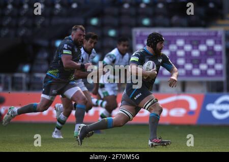 Swansea, UK. 03rd Apr, 2021. Morgan Morris of the Ospreys makes a break. European Rugby challenge cup, round of 16 match, Ospreys v Newcastle Falcons at the Liberty Stadium in Swansea, South Wales on Saturday 3rd April 2021. pic by Andrew Orchard/Andrew Orchard sports photography/Alamy Live news Credit: Andrew Orchard sports photography/Alamy Live News Stock Photo