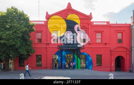 People outside the Recoleta Cultural centre, Buenos Aires, Argentina Stock Photo