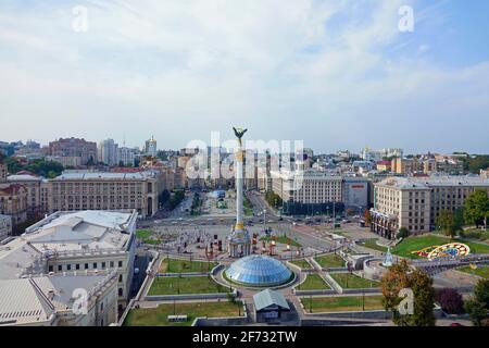 View from Hotel Ukrajina over the Independence Square Majdan Nesaleshnosti with National Academy of Music, Independence Monument, Dome Shopping Mall Stock Photo