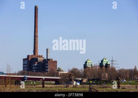 Power plant Hermann Wenzel of Thyssenkrupp with view of Ruhrort, Duisburg-Ruhrort, Germany, Europe Stock Photo