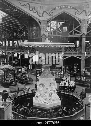 The industrial rate at the industrial exhibition in Kungsträdgården, Stockholm 1866. Molins fountain. Behind the Denmark part of the exhibition hall. Stock Photo