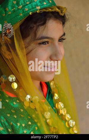 Iran, Fars province, Pasargad Sadat, Little girl with traditional dress Stock Photo