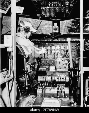 Cockpit of a Douglas DC-4 Stock Photo - Alamy