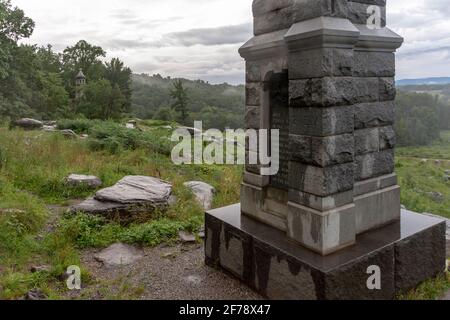 The granite monument to the 91st Pennsylvania Volunteers on the summit of Little Round Top in Gettysburg National Battlefield. Stock Photo