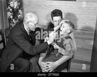 Medical examination, 1940 Stock Photo - Alamy