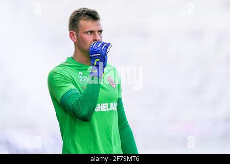 ANTWERPEN, BELGIUM - APRIL 5: goalkeeper Ortwin de Wolf of Royal Antwerp during the Jupiler Pro League match between Royal Antwerp and RSC Anderlecht Stock Photo