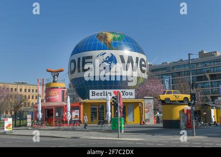 Hi-Flyer, Zimmerstraße, Mitte, Berlin, Deutschland Stock Photo